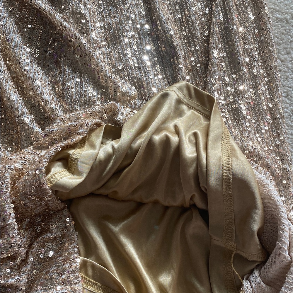 Nanette Lepore size 12 gold sequin midi dress excellent condition - Picture 8 of 9